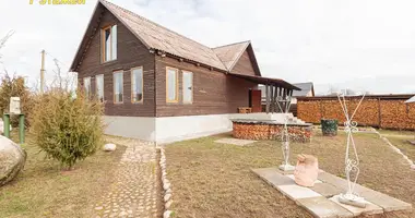 Casa en Uzdzienski sielski Saviet, Belarús