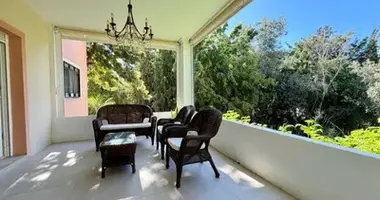 Apartamento 2 habitaciones en San Pedro Alcantara, Španjolska