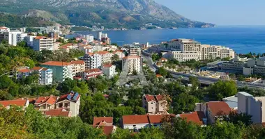 Grundstück in Becici, Montenegro