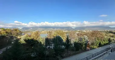 Villa 4 habitaciones en Farke e Vogel, Albania