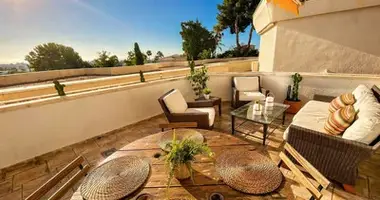 2 bedroom apartment in Estepona, Spain