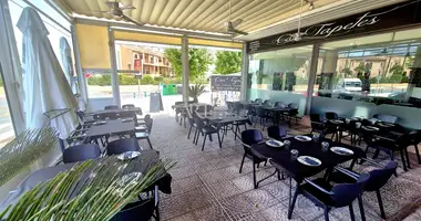 Commercial property 187 m² in lAlfas del Pi, Spain