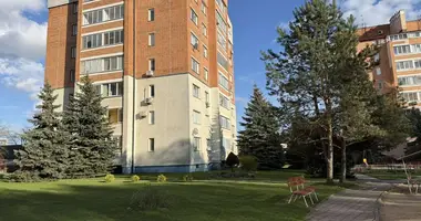 Apartamento 3 habitaciones en Minsk, Belarús