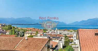 2 bedroom apartment in Desenzano del Garda, Italy