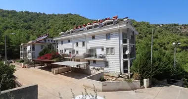 Mieszkanie 4 pokoi w Fethiye, Turcja