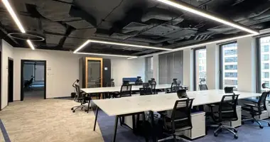 Propiedad comercial 560 m² en Varsovia, Polonia