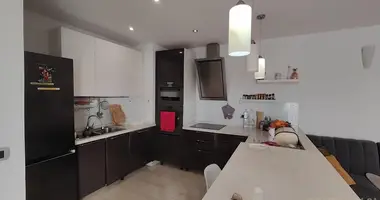 Квартира 3 комнаты в Тирана, Албания