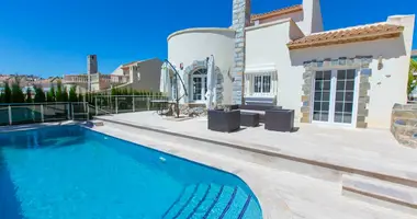 Villa 4 bedrooms in Orihuela, Spain