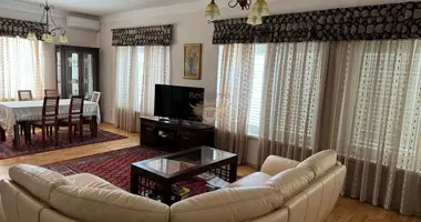 Haus 5 zimmer in Kumbor, Montenegro