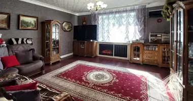 Apartamento 3 habitaciones en Muchaviecki sielski Saviet, Belarús