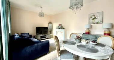 Apartamento 4 habitaciones en Varsovia, Polonia