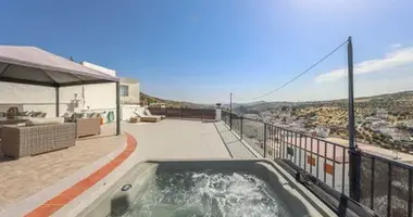3 bedroom house in San Pedro Alcantara, Spain