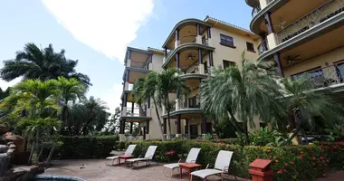 Condo in French Harbour, Honduras