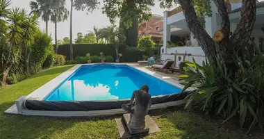 Villa 4 bedrooms in Marbella, Spain