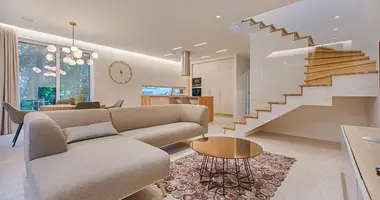Villa 3 rooms in Bashkia Vlore, Albania