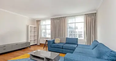2 bedroom apartment in London, United Kingdom