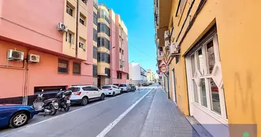 Propriété commerciale 721 m² dans Alicante, Espagne