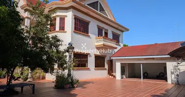 Willa 4 pokoi w Sangkat Phnom Penh Thmei, Kambodża