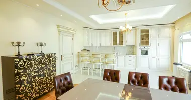 Oficina 709 m² en Minsk, Belarús