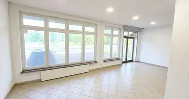 Commercial property 140 m² in Warsaw, Poland