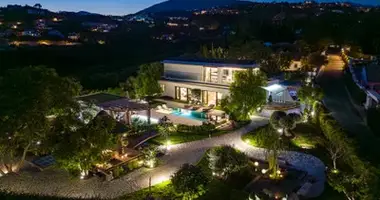 5 bedroom house in Benahavis, Spain