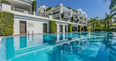 5 bedroom apartment in Dos Hermanas, Spain