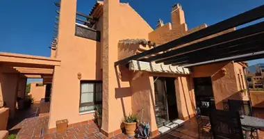 Apartamento 4 habitaciones en Estepona, Španjolska