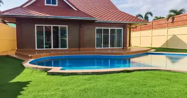 5 bedroom house in Ban Na Chom Thian, Thailand