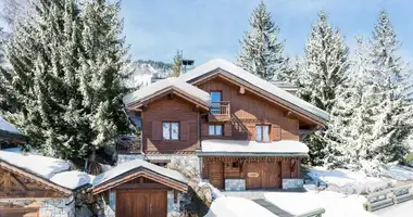 Chalet 5 bedrooms in Courchevel, France