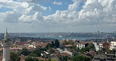 Duplex 5 bedrooms in Uskudar, Turkey