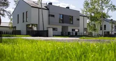 Apartamentos multinivel 4 habitaciones en Varsovia, Polonia