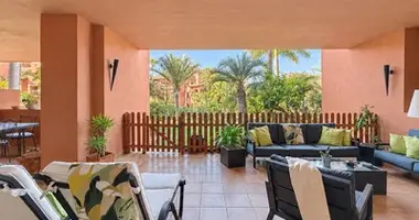 Apartamento 4 habitaciones en Dos Hermanas, Španjolska