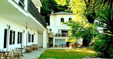 Hotel 900 m² in Makryrrachi, Griechenland