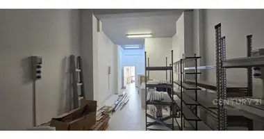 Konferenzsaal 386 m² in Tirana, Albanien