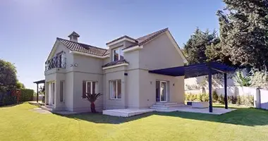 6 bedroom house in Spain