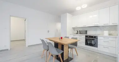 Квартира 5 комнат в Варшава, Польша