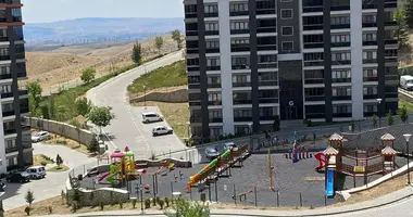 Appartement 4 chambres dans Yenimahalle, Turquie