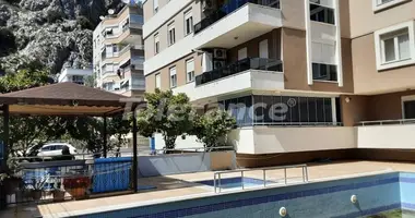 2 bedroom apartment in Konyaalti, Turkey
