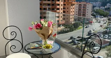 Apartamento 2 habitaciones en Budva, Montenegro