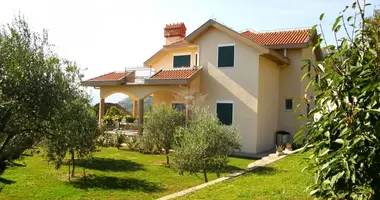 3 bedroom house in Montenegro