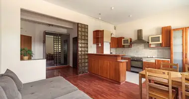 Mieszkanie 2 pokoi w Warszawa, Polska