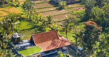 Dom 4 pokoi w Pejeng Kangin, Indonezja
