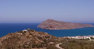 Участок земли в Агиа Марина, Греция