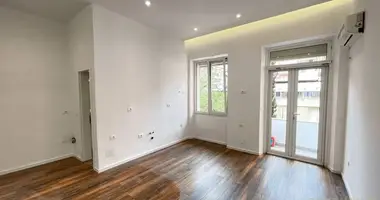 1 bedroom apartment in Tirana Municipality, Albania