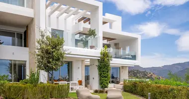 3 bedroom apartment in Ojen, Spain