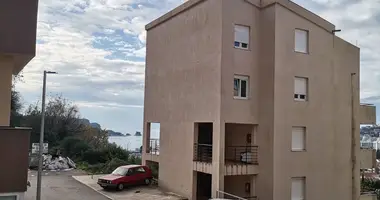 Budva – 1-Bedroom Apartment (Annual Rent) en Budva, Montenegro