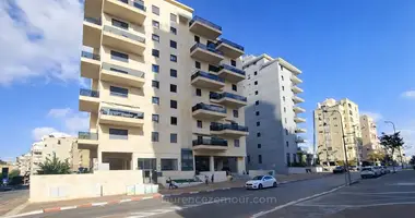 Apartamento 4 habitaciones en Netanya, Israel