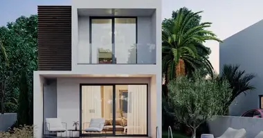 3 bedroom house in Chloraka, Cyprus