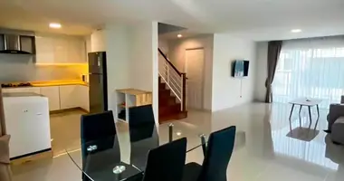 Haus 3 Schlafzimmer in Huai Yai, Thailand