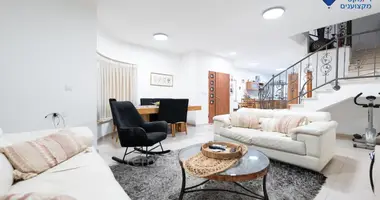 Коттедж 5 комнат в Хадера, Израиль